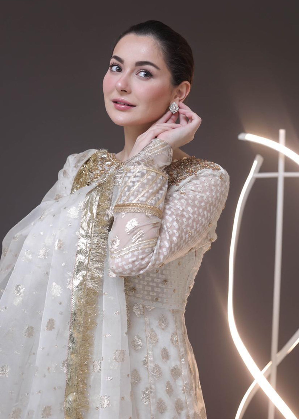 Hania Amir - Kanwal Malik